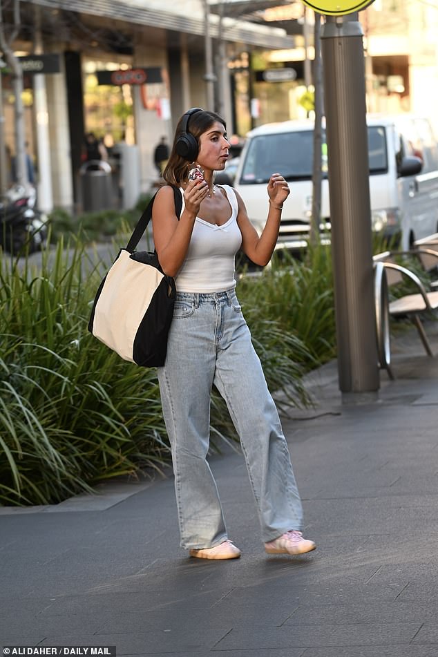 Perhaps the most damaging aspect of the marriage, according to insiders, was the stark contrast in Mel's behaviour