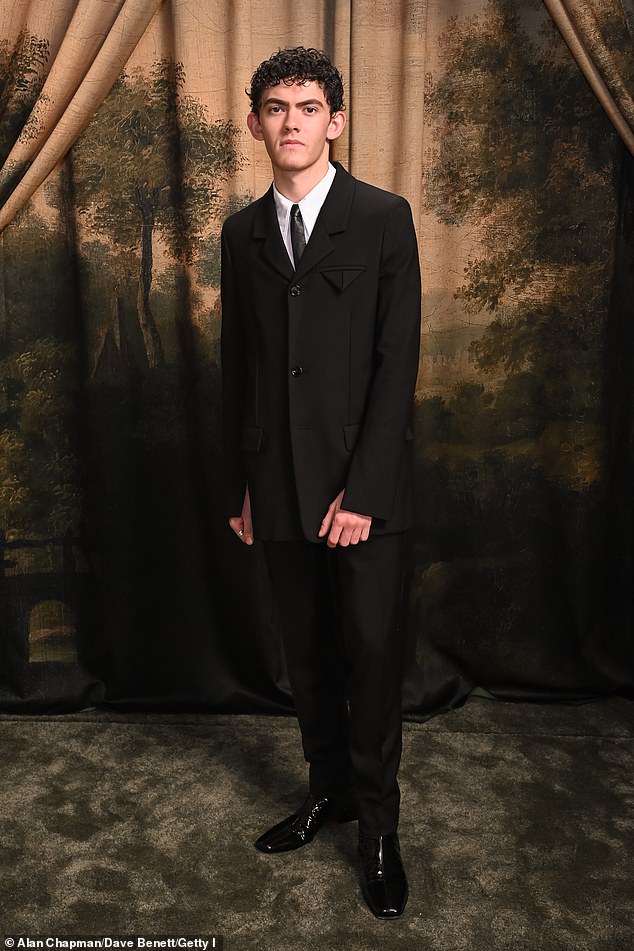 Joe Locke looked smart in a black suit for the event