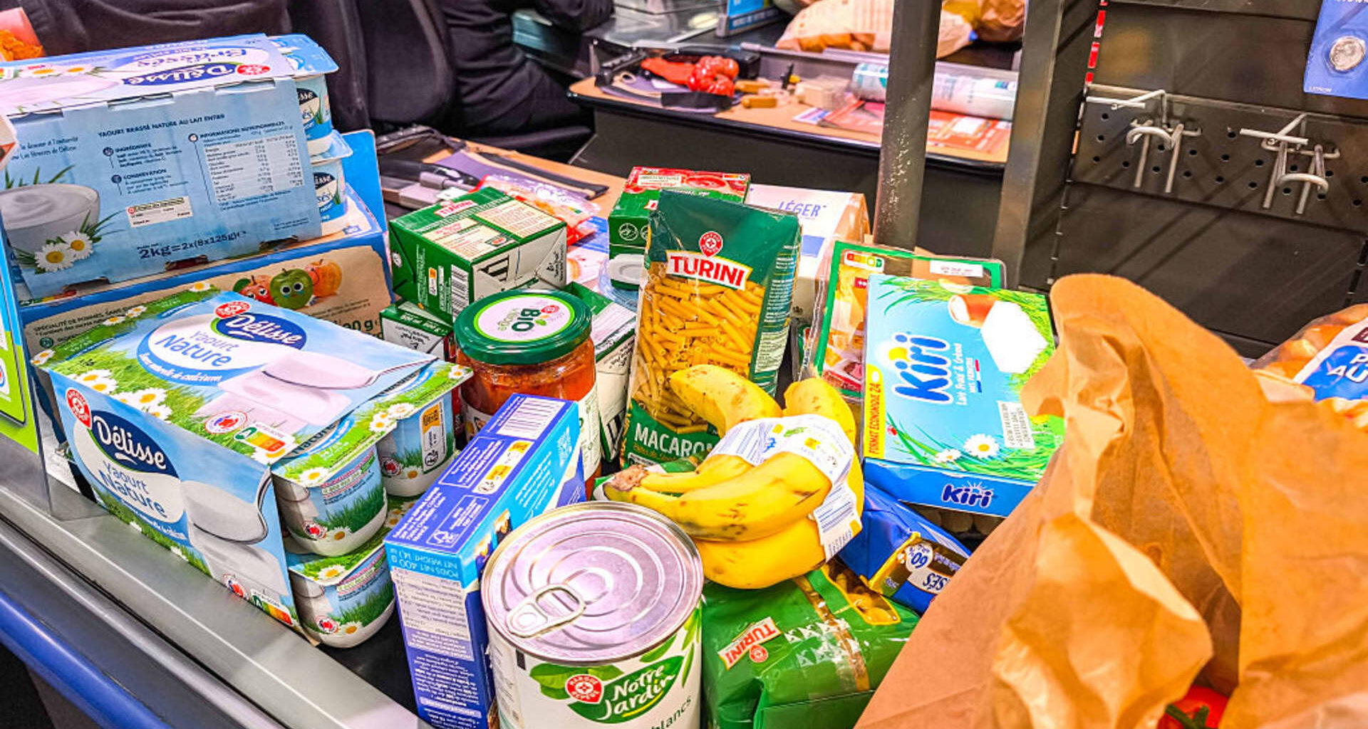 Euro zone inflation cools to 1.7% in January