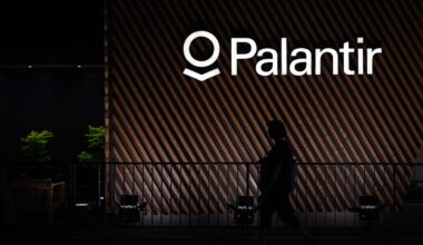 Daiwa upgrades Palantir on AI demand, strong commercial revenue guidance