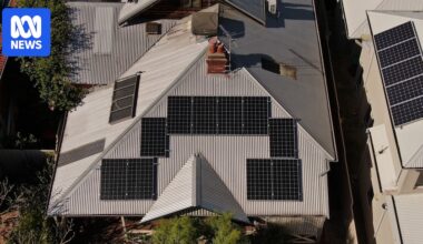 Australia's solar panel waste is mounting. Will the government's recycling scheme solve it?