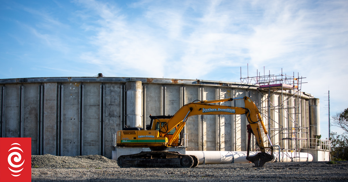 More than 2000 reports of stench from Christchurch's wastewater treatment plant