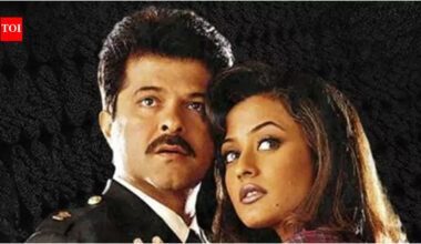 Anil Kapoor apologizes to fan after he missed to tag the singers in ‘Pukar’ post; ‘I am sorry, I will repost it with both their names’ |