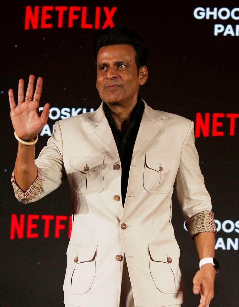 ‘Ghooskhor Pandat not about any community’