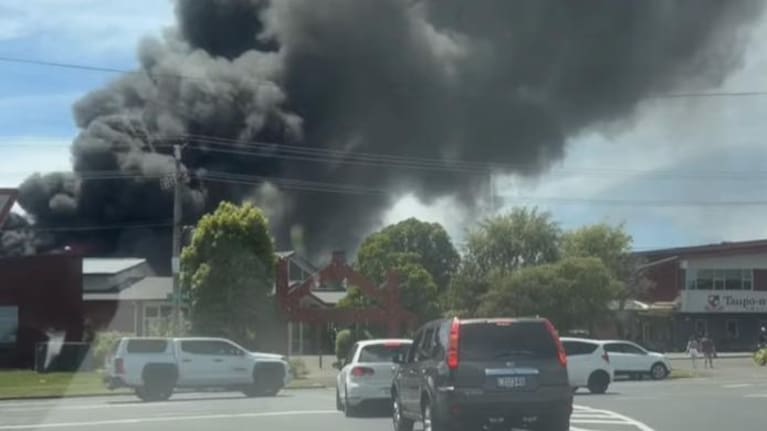 Smoke billows from Taupo-nui-a-Tia College.