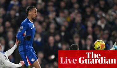 Chelsea v Leeds, Tottenham v Newcastle, Everton v Bournemouth: football – live | Soccer