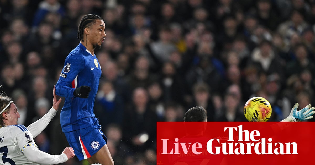 Chelsea v Leeds, Tottenham v Newcastle, Everton v Bournemouth: football – live | Soccer