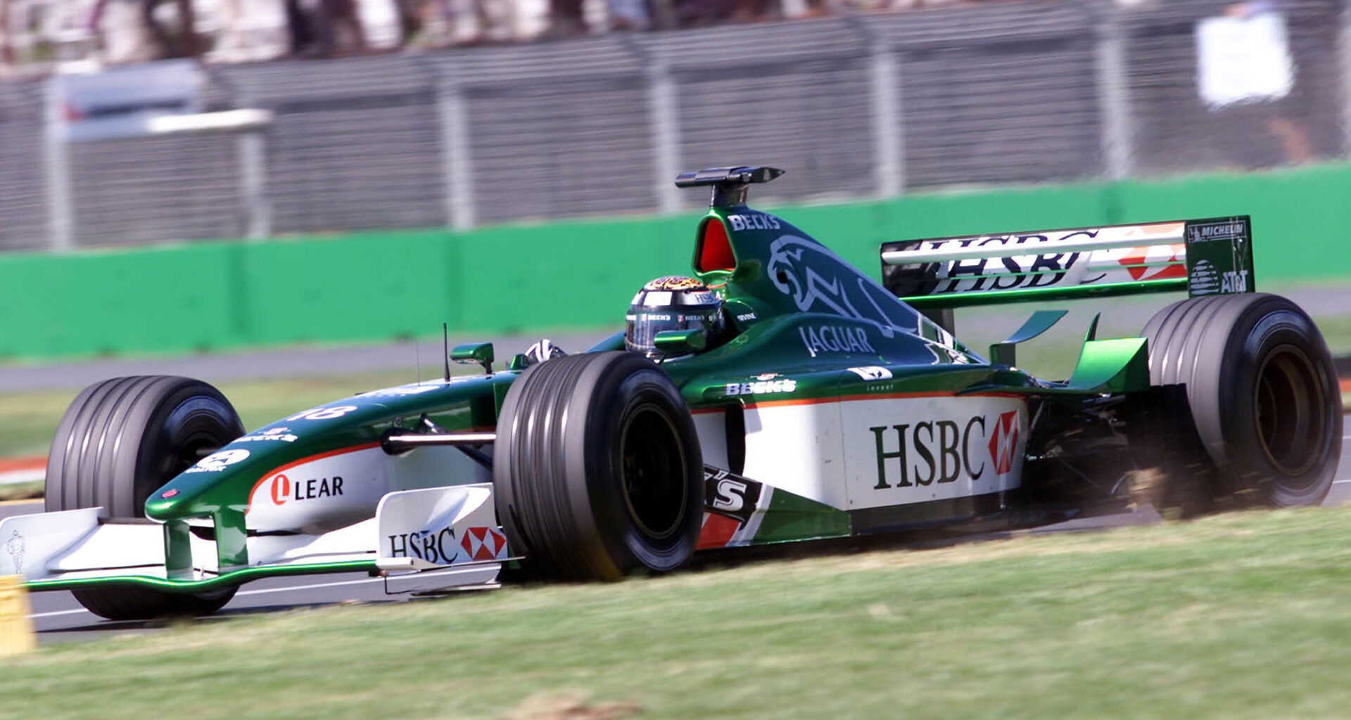 F1 news: V10 scream to return to Australian Grand Prix