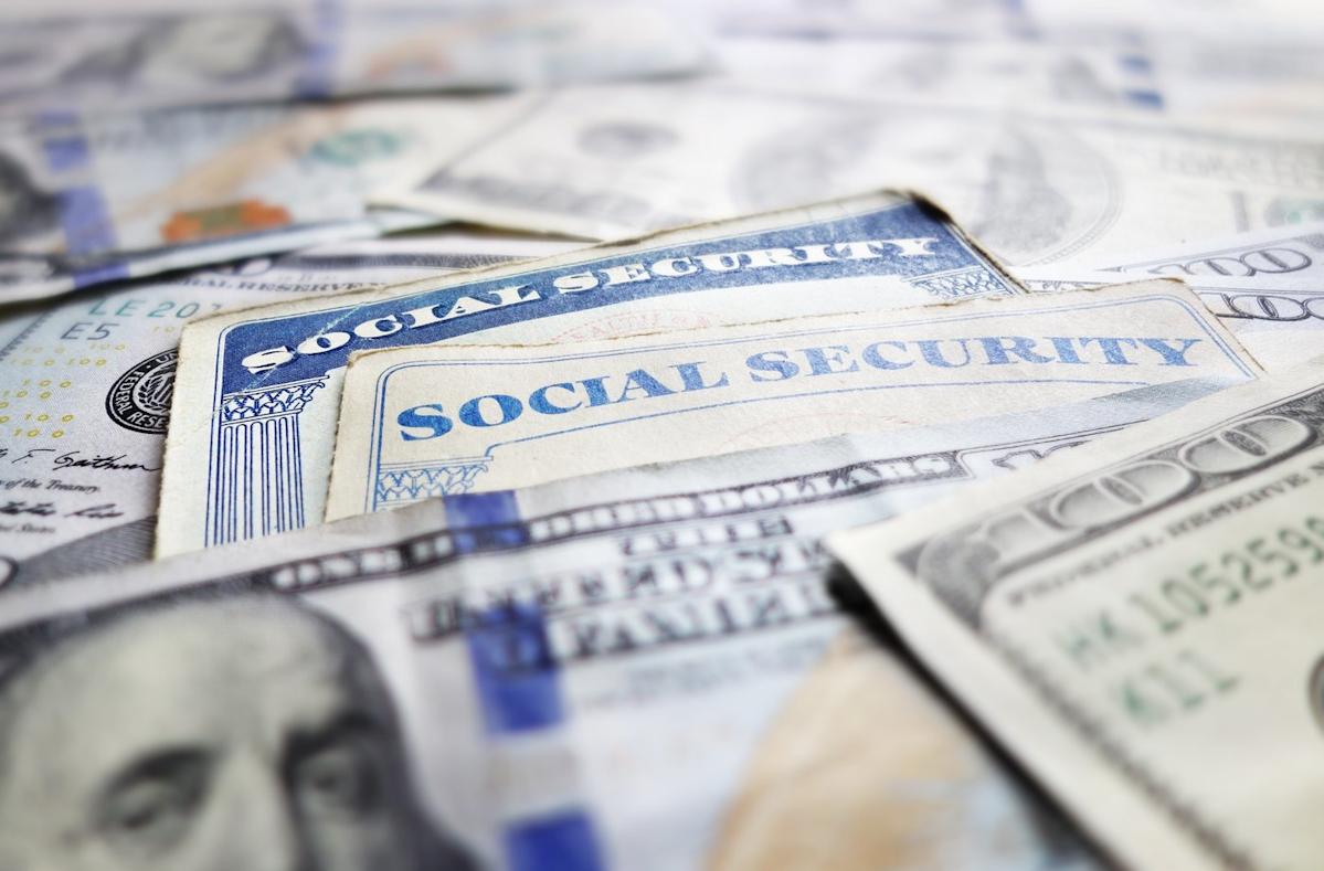 Want the Max $5,251 Social Security Benefit? Here's the Salary You Need.
