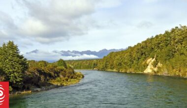 Maritime NZ investigates sinking of Fiordland Jet commercial jetboat on Waiau River