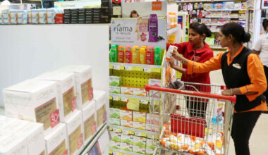 Top Indian consumer firms lift outlook on improving urban demand