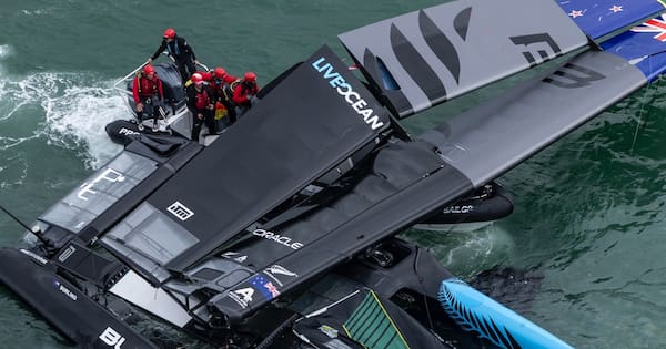 NZ sailor left with fractured legs after Black Foils collide with France