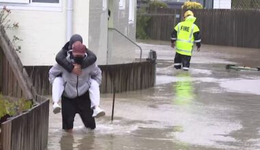 Drivers told to stay off Hutt Valley roads amid flooding