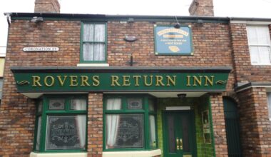 Coronation Street fans - here's how to take your pet on a trip to the cobbles