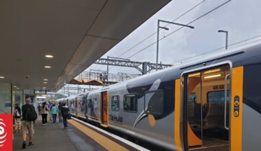 Hamilton-to-Auckland train Te Huia trial extended to June 2027
