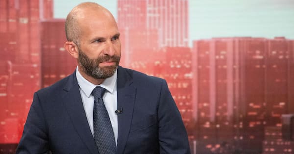 Infra boss' critique of mega roading project costs