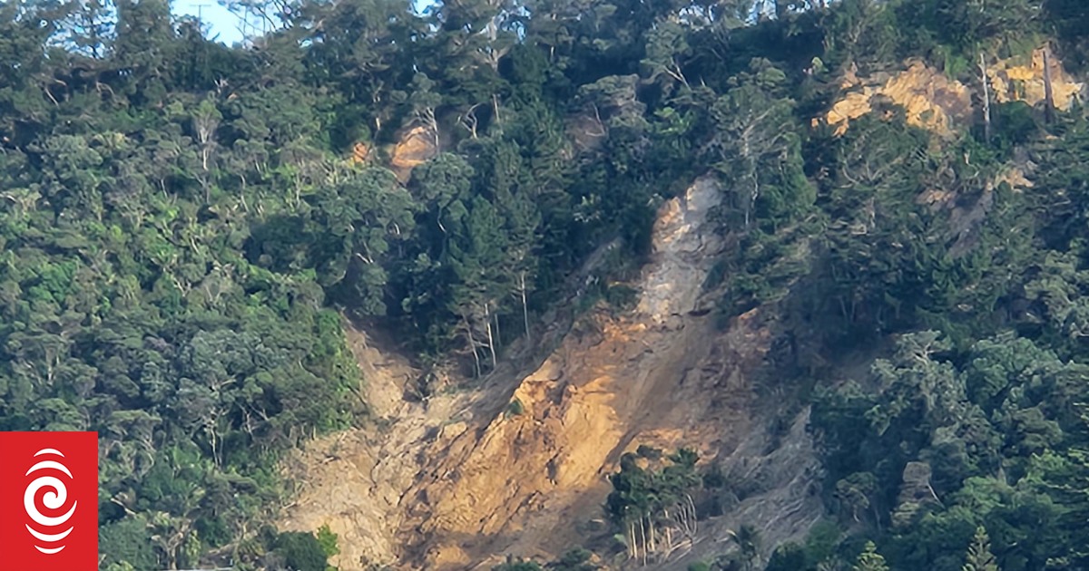 Muriwai residents describe escape from Cyclone Gabrielle landslides