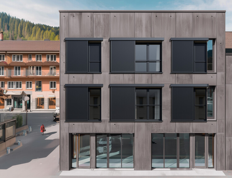 Can Shading Become Energy? From Passive Facades to Productive Envelopes - Image 2 of 4