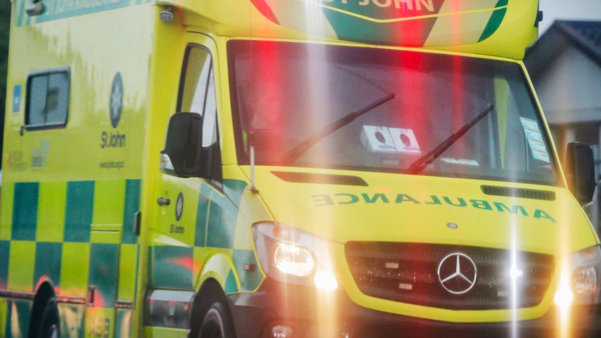 Four taken to Auckland City Hospital after bus and car crash in Grafton