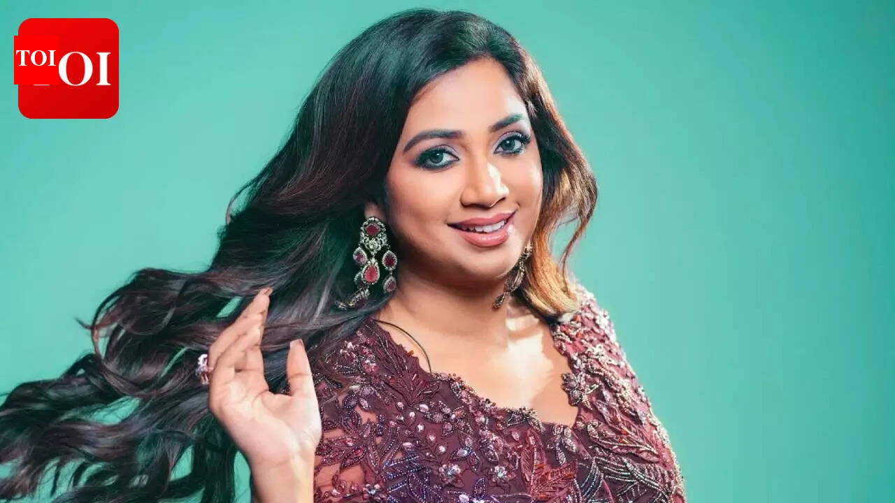 Devdas: Shreya Ghoshal says she felt like a ‘misfit’ for Bipasha Basu song Jaadu Hai Nasha Hai, recalls lull phase after Devdas debut | Hindi Movie News