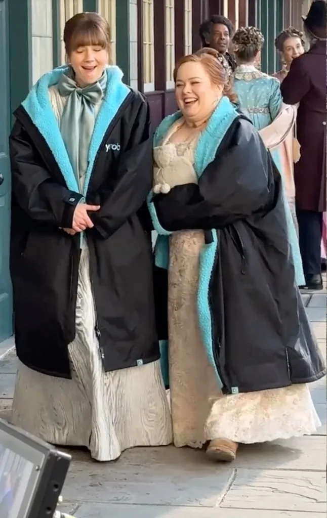 <p>Back to Besties</p>