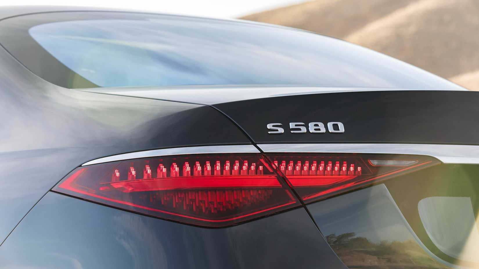 Mercedes-Benz S580 - rear badging