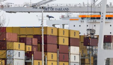 Trump administration is working to increase temporary tariff rate to 15% from 10%, official says