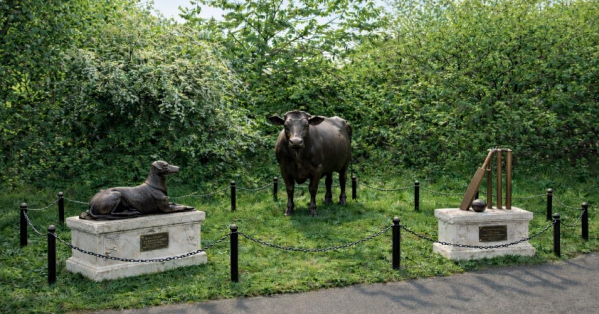 Westhoughton history cast in bronze and gold as sculptures approved