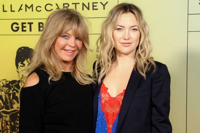 Goldie Hawn and Kate Hudson on Nov. 18, 2021 Rich Fury/Getty