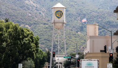 Warner Bros. Discovery reopens talks with Paramount
