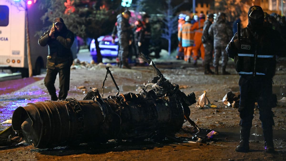 20 dead in Bolivia as cash-packed military plane crashes