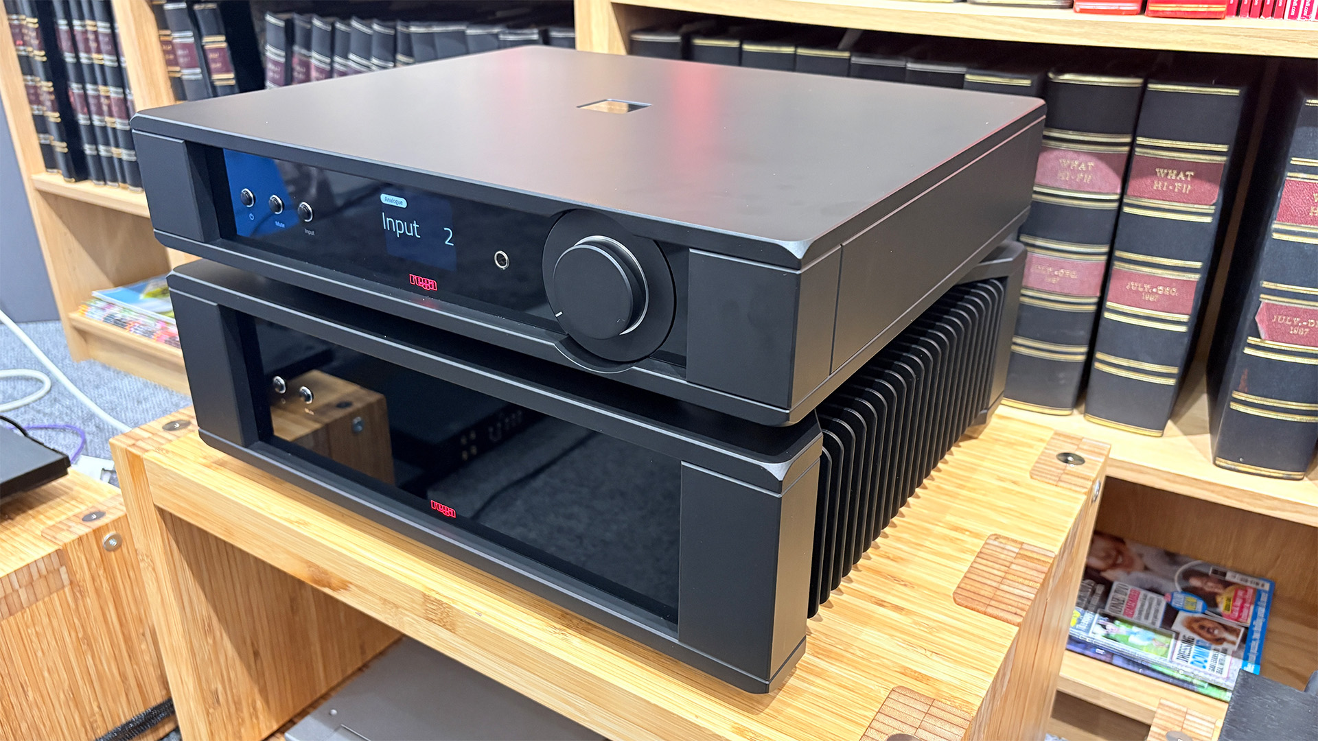 Rega Mercury/Solis pre/power amplifier