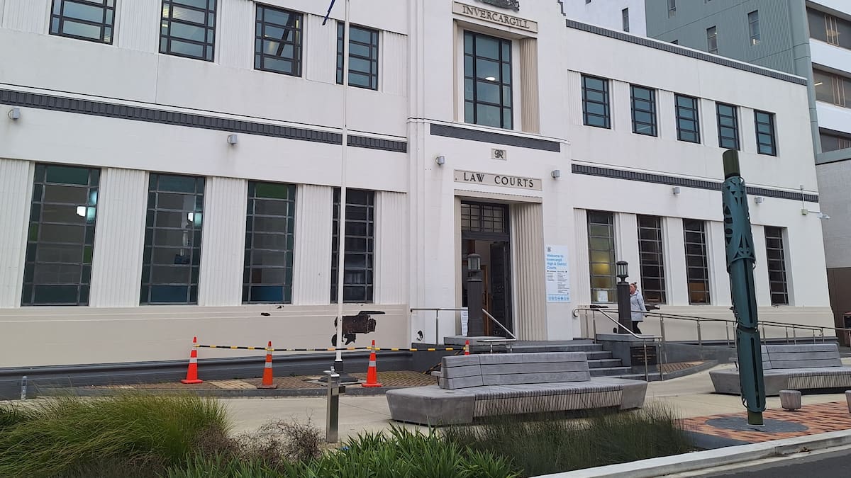 Drink driver, 20, who filmed his verbal cop abuse before fatal crash has admitted killing mate