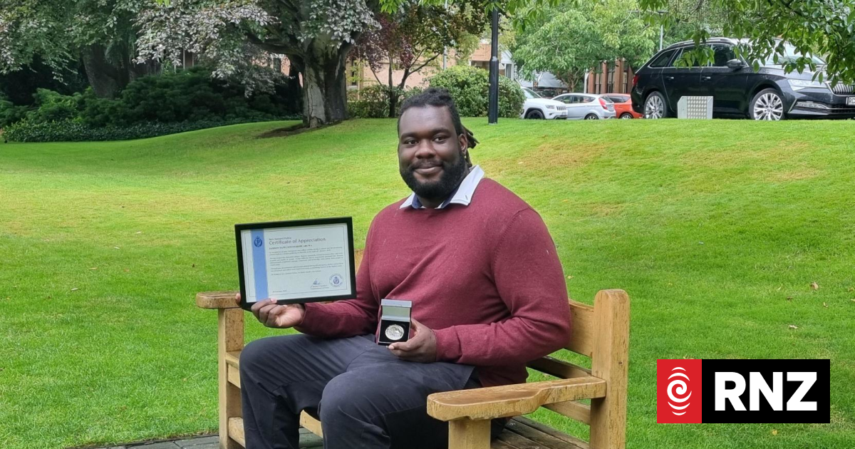 'Burned in my memory': Man who pulled Sophia Crestani out of deadly party pile-up honoured