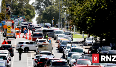 Multiple injuries after bus crash in Auckland