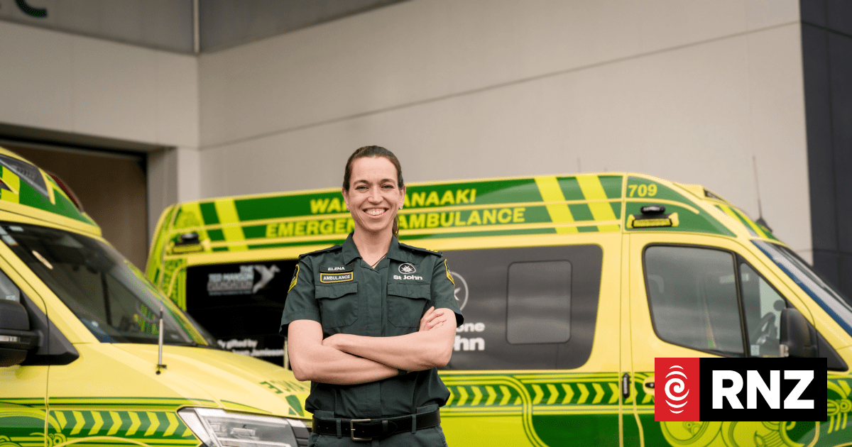 Only a quarter of cardiac arrest patients survive the trip to hospital - report