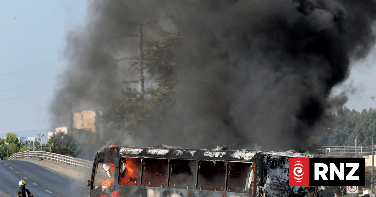 Mexico’s most-wanted drug leader killed in military operation as clashes erupt and US tourists told to shelter in place