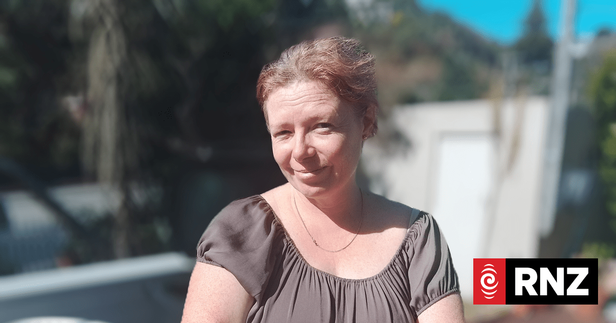 Calls on Wellington Electricity for compensation after days with no power