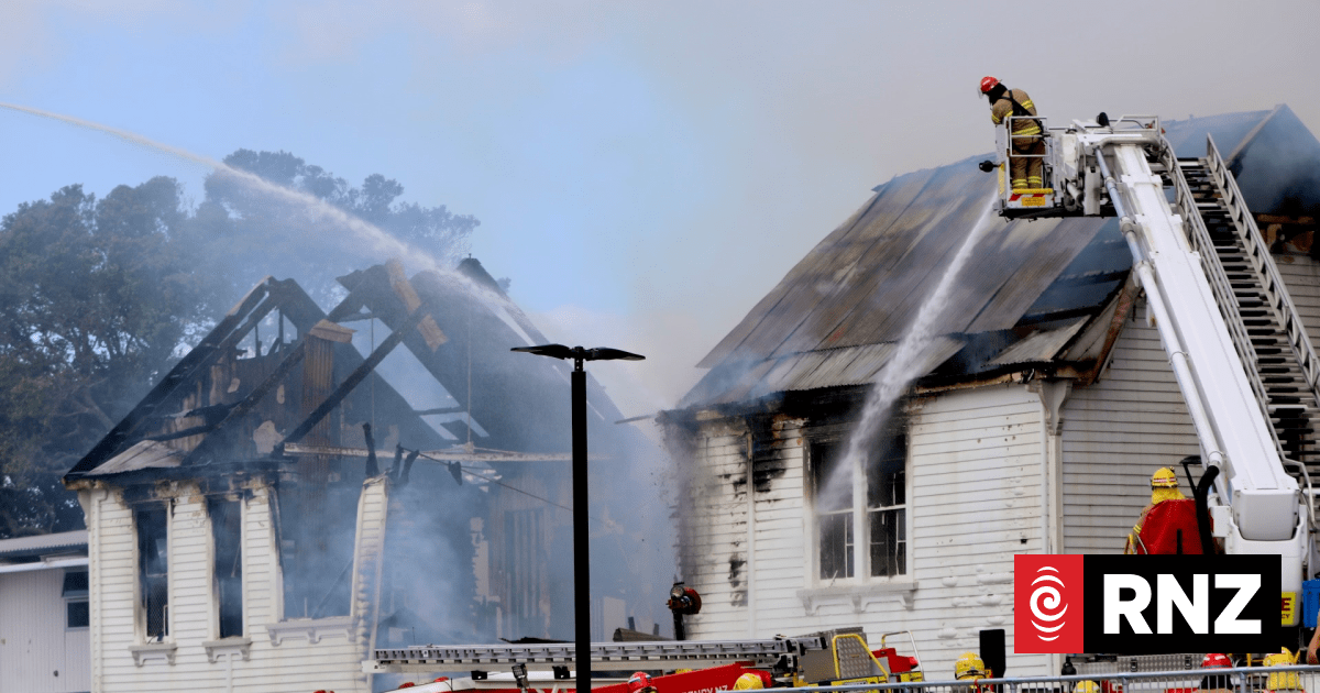 Watch: Fire tears through pavilion at Auckland's Northcote College during firefighters strike
