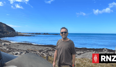 Wellington residents clean poo spray off houses after severe weather, failed Moa Point sewage spill