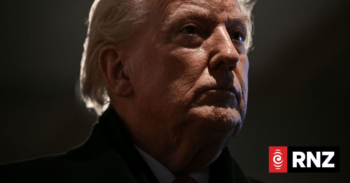 US military prepared to strike Iran as early as this weekend, but Trump has yet to make a final call, sources say