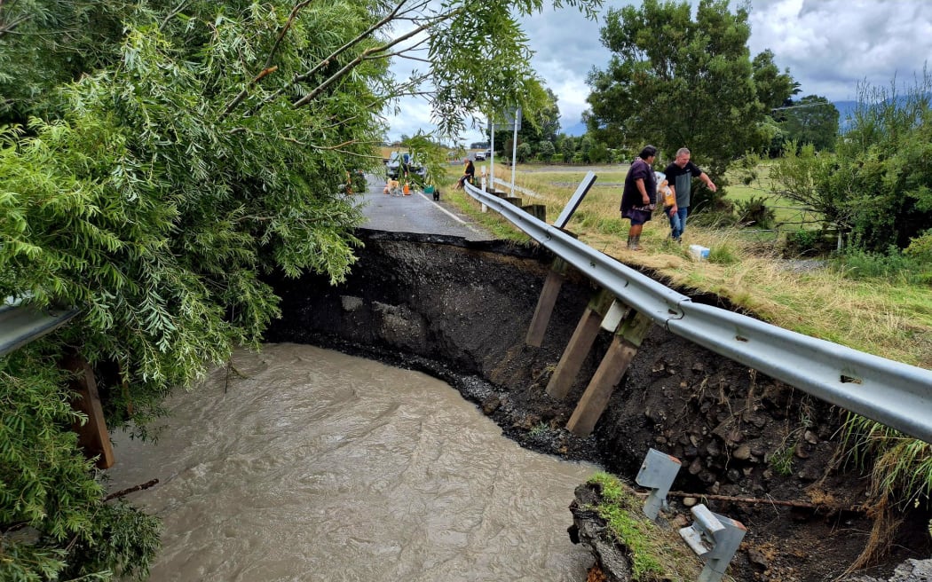 The washout on Lake Ferry Road.