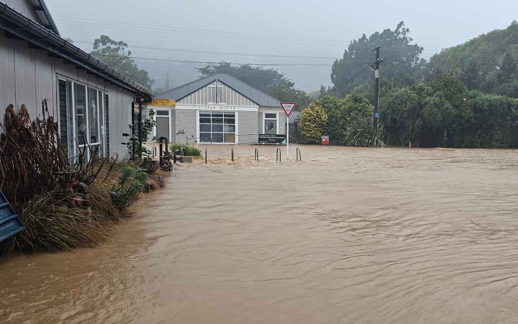 Flooding at Little River Cafe.