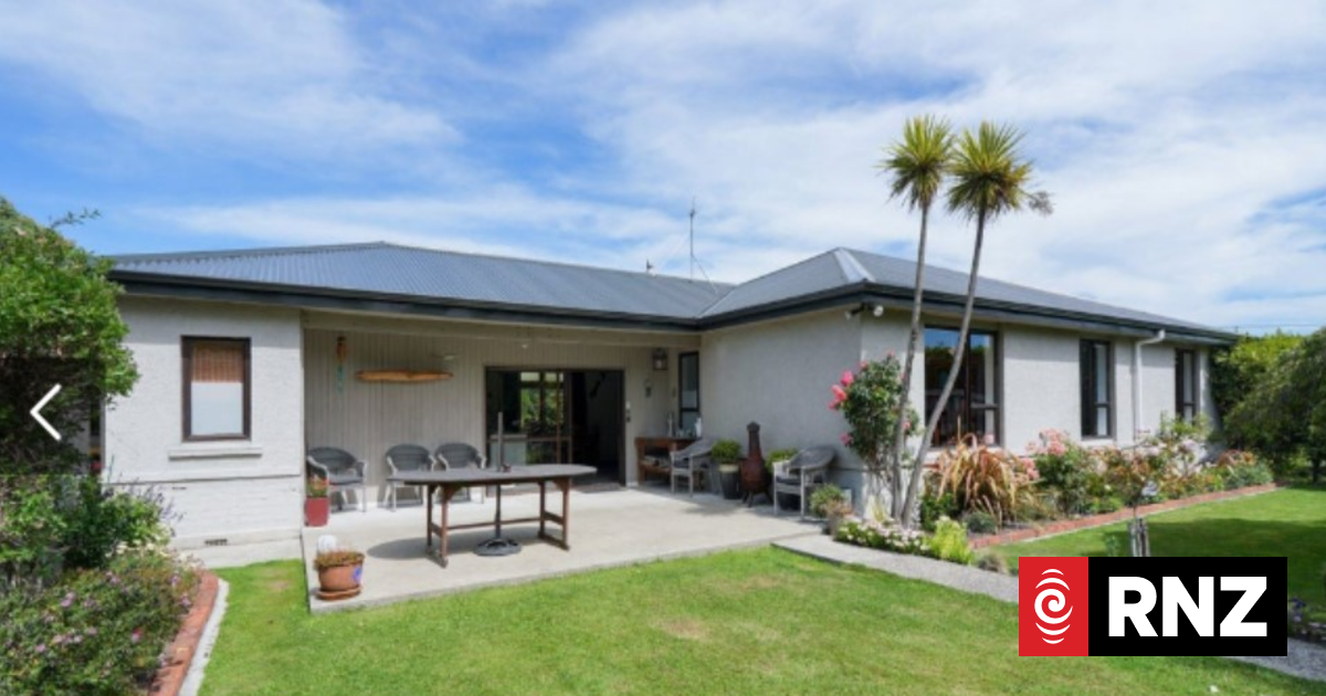 Housing market's 'tale of two islands'