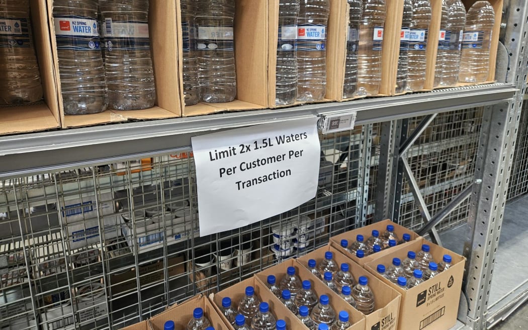 Water bottle limits are in place at PAK'nSAVE Wainoni following a boil water notice.