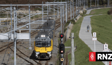 Metlink pulls 11 trains out of service as parts supplier collapses
