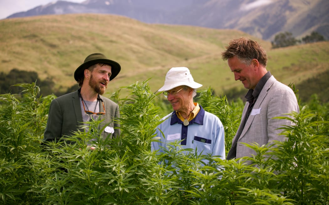 Tom Forrest, Dr Graham Gulbransen and Sank McFarlane at Puro's Kekerengu farm.
