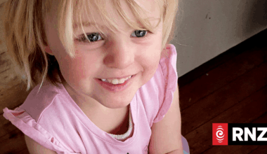 How many children have to die for safety regulations for corded window blinds, mother asks