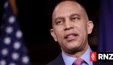 House Minority Leader Jefferies unleashes furious response to Trump 'racist' post