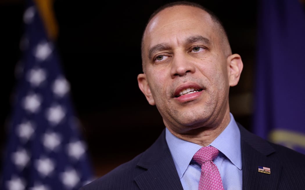 WASHINGTON, DC - FEBRUARY 04: U.S. House Minority Leader Hakeem Jeffries (D-NY) speaks at a press conference on Department of Homeland Security (DHS) funding at the U.S. Capitol on February 04, 2026 in Washington, DC. The Democratic leadership outlined their demands for ICE accountability as Congress debates funding legislation for the DHS ahead of next week's deadline.   Kevin Dietsch/Getty Images/AFP (Photo by Kevin Dietsch / GETTY IMAGES NORTH AMERICA / Getty Images via AFP)